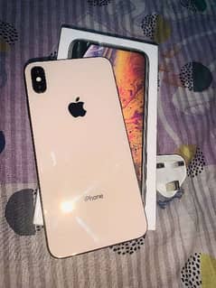 Iphone Xs max (256) With box and charger