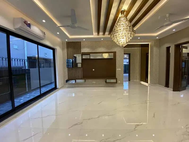 1 Kanal Modern Luxury Design Beautifull House For Rent In DHA Phase 7 15