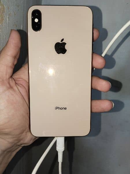 iPhone xs max Non Pta price 62000 0