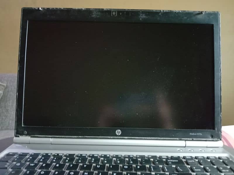 HP EliteBook 8570p 0