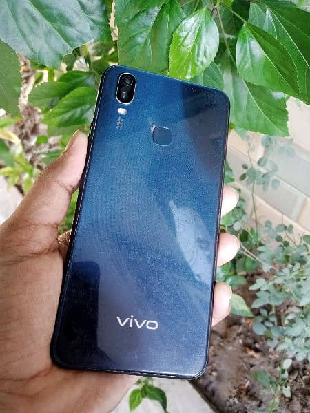 Vivo Y11 3gb 32gb Official PTA Approved 0