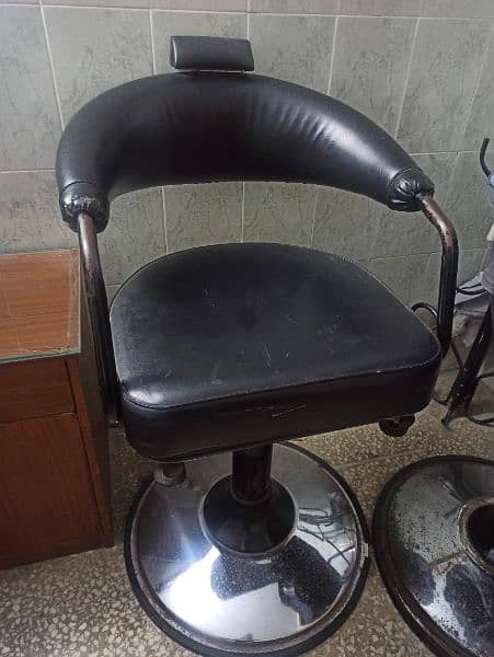 Urgent sale haircut chair, facial bed, chaoba professional hair dryer 4