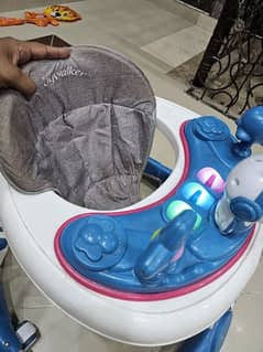 baby walker 1 month used