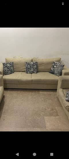 5 seater sofa set. . .