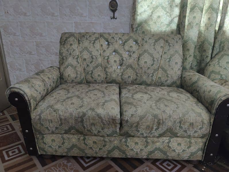 double sofa set  in same color 4