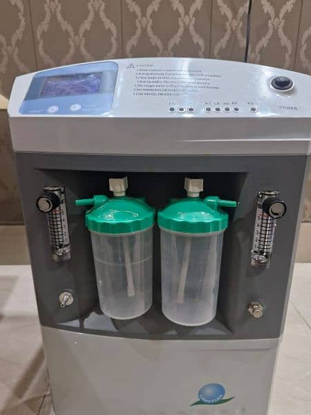 Oxygen Concentrator for Sale with warranty & Salient features
. 4