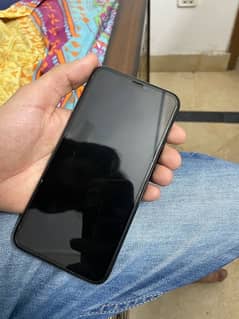 i phone 11 pro max  64Gb