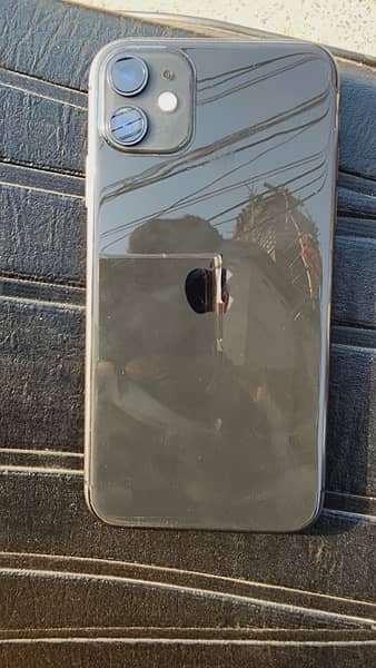 iPhone 11 jv 64gb 10/10 condition 97health only WhatsApp 03704249409 0