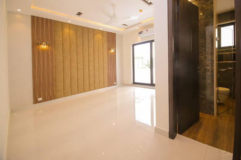 10 Marla Modern Luxury Design Beautifull Full House For Rent In DHA Phase 7 3