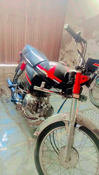 urgent sell bike 70 all documents ok | 7t for sale United 1