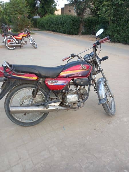 Honda CD100 1