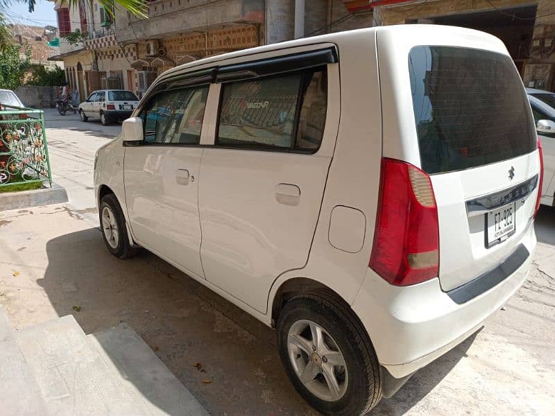 Suzuki Wagon R 2015 1