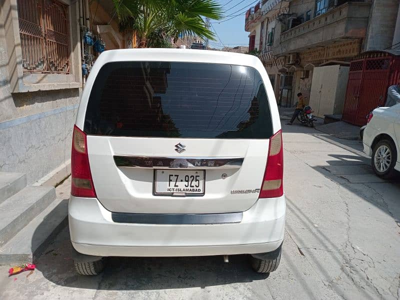 Suzuki Wagon R 2015 3