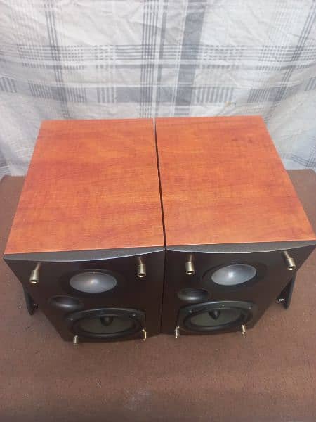 triangle bookshelf speakers like b&w b&o bose jbl klipsch kef dali nad 2