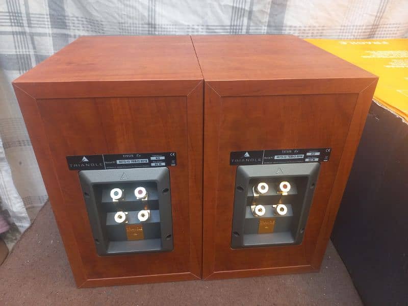 triangle bookshelf speakers like b&w b&o bose jbl klipsch kef dali nad 4