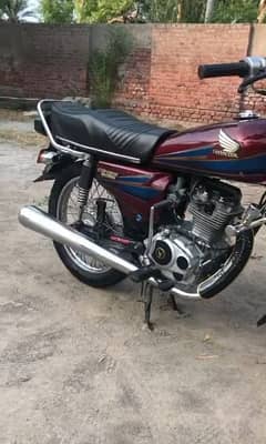 Honda 125 CG argent for sale connect number 03241839013