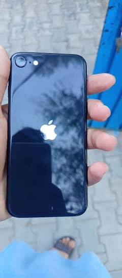 iPhone SE 64 GB Exchange bi ho sakta ha