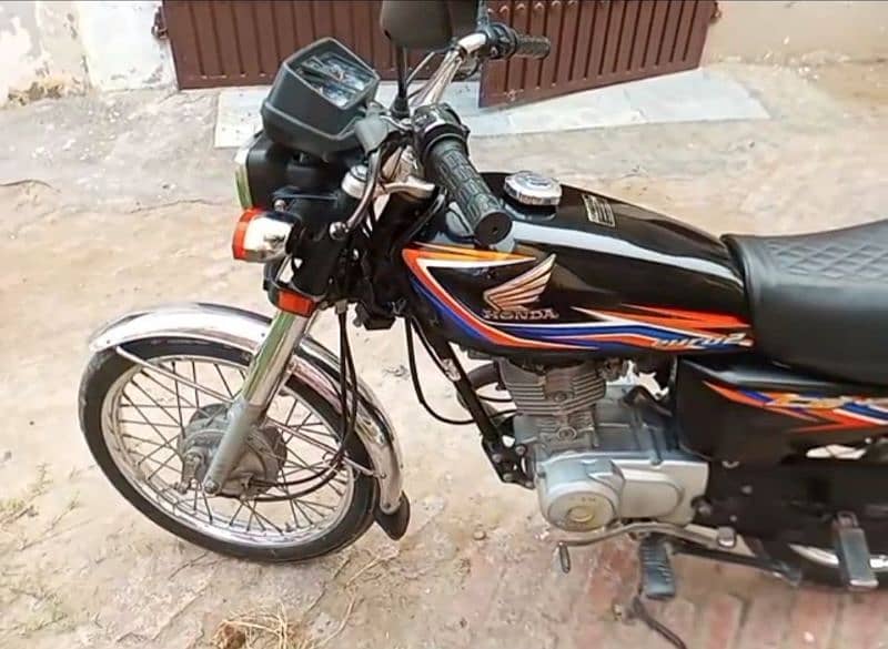 Honda 125 18 Model 3