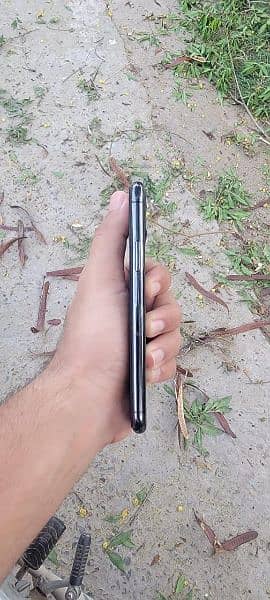 iphone 11 pro non pta (non active) 5