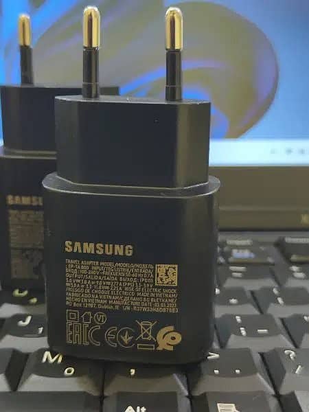 SAMSUNG 25 W ORIGINAL CHARGER WITH TYPE C CABLE 1