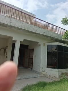 350 Sq Yards 4 Bed old house available on Rent at AFOHS Falcon Complex Faisal Near City School (PAF Chapter) Shaheed -e- Millat Road.