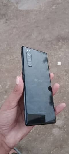 Sony Xperia 5