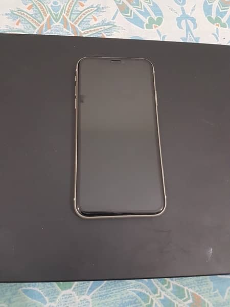 IPHONE 11 64gb 7