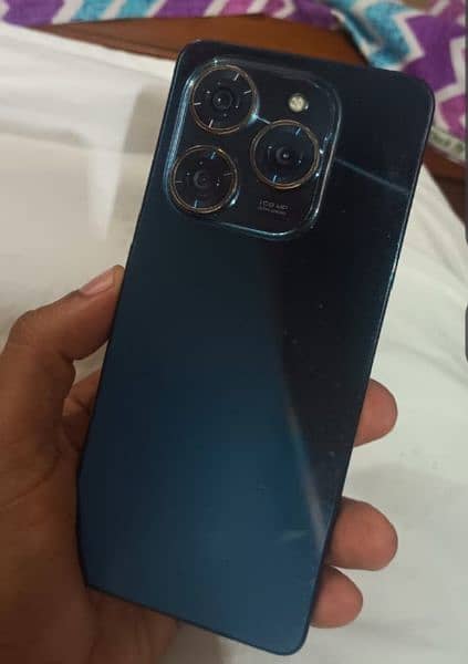 Tecno Spark 20 Pro (16/256Gb) 5