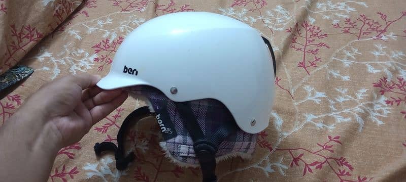 Beni helmet 3