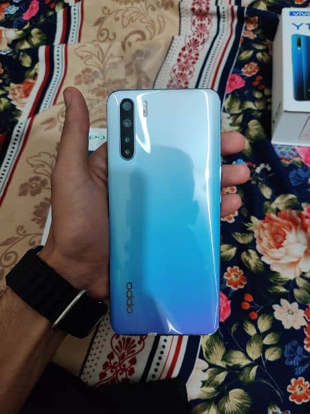 Oppo F15 with original box and Accessories 0