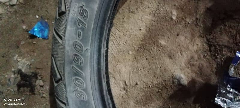 90 90 18 tyre 3