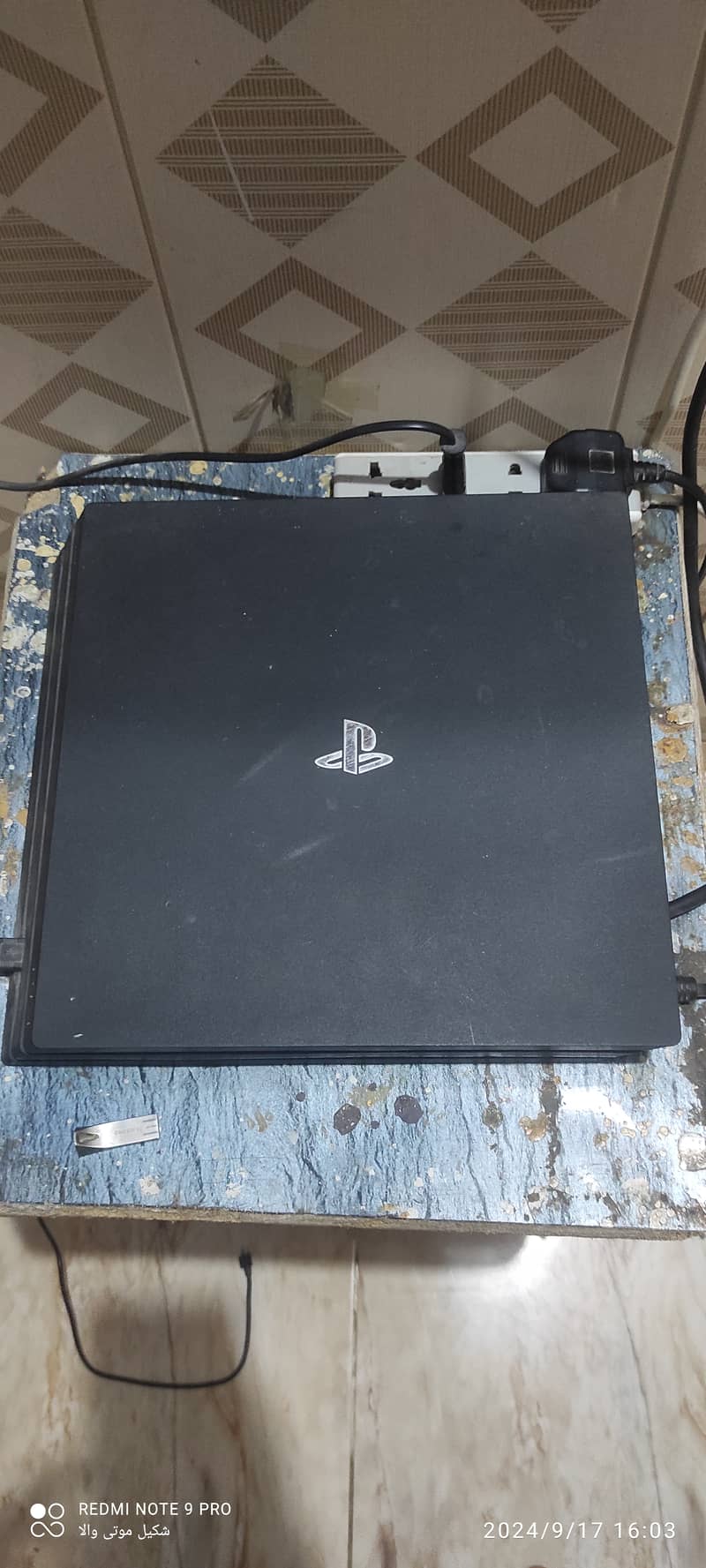 Playstation 4 pro 3