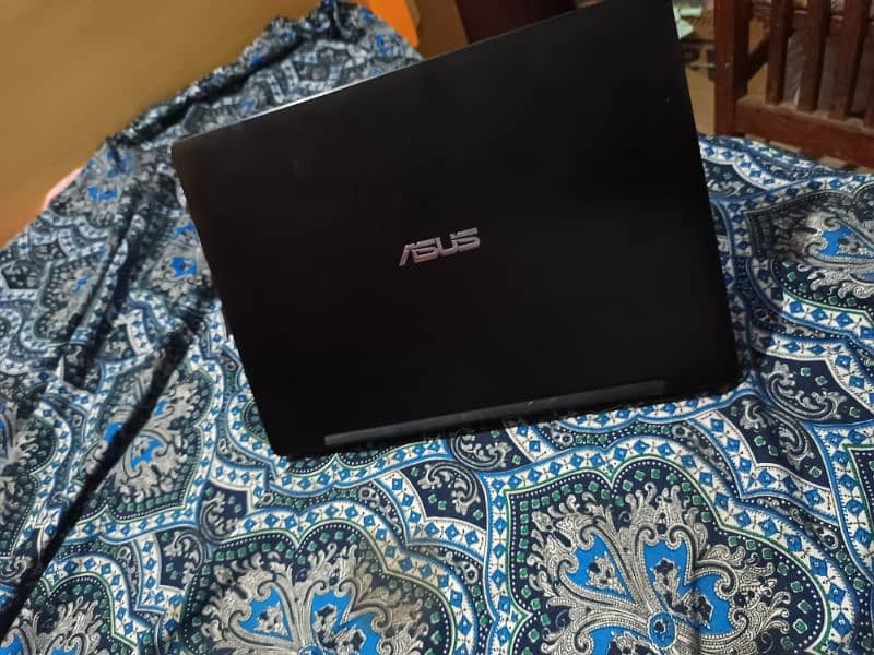 Asus Laptop 10\10 Condition 2