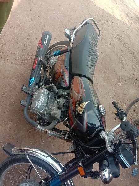 CG honda 125 new double seet and double lemination 4