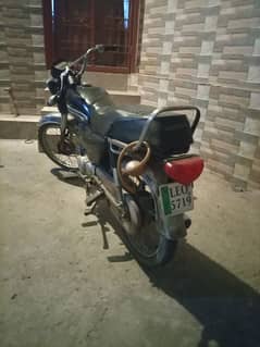 HONDA CD70