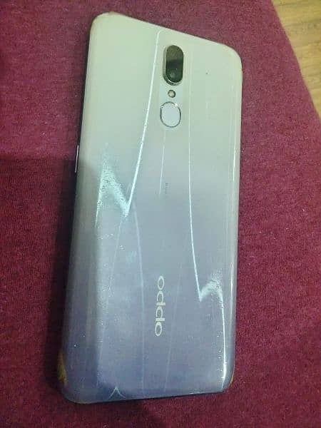 Oppo f11 6 128 1