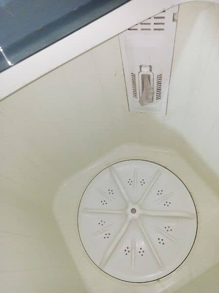 Dawlance semiautomatic washing machine and dryer 6500 3