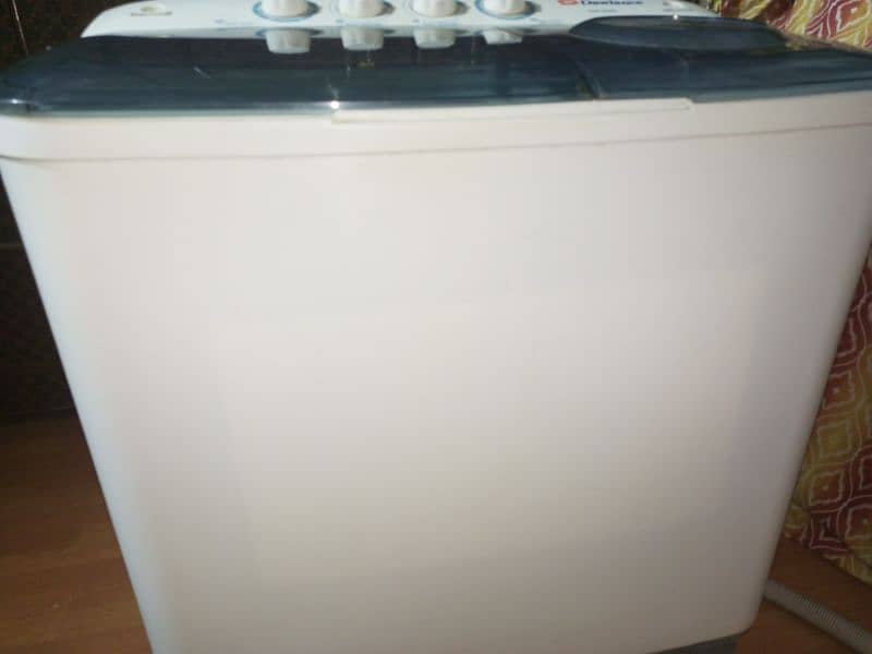 Dawlance semiautomatic washing machine and dryer 6500 7