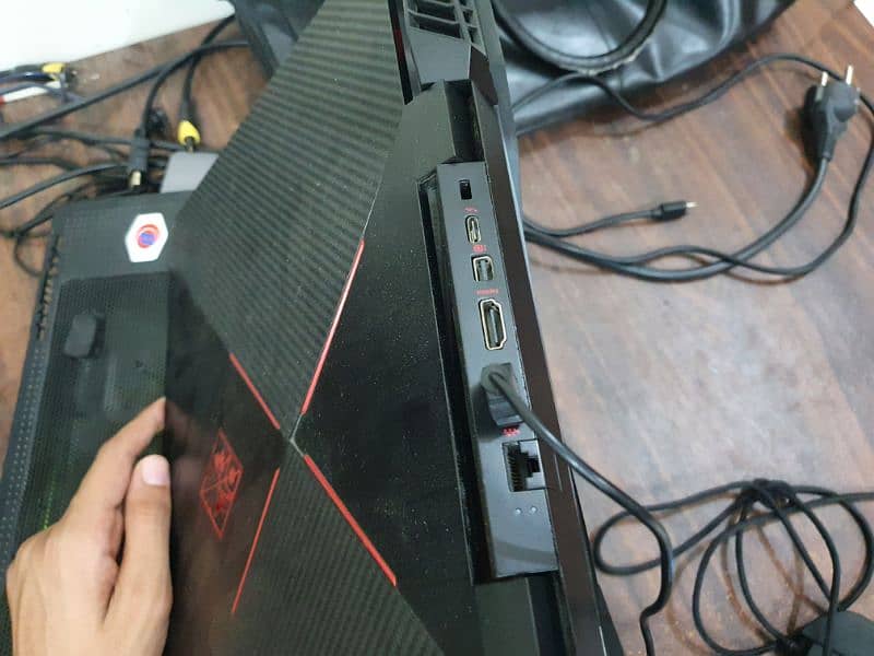 hp omen 15 gaming laptop 4