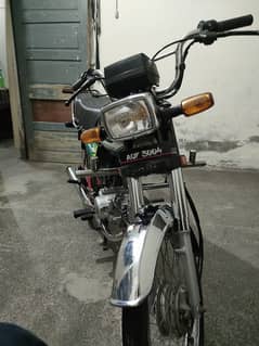 Honda 70 black