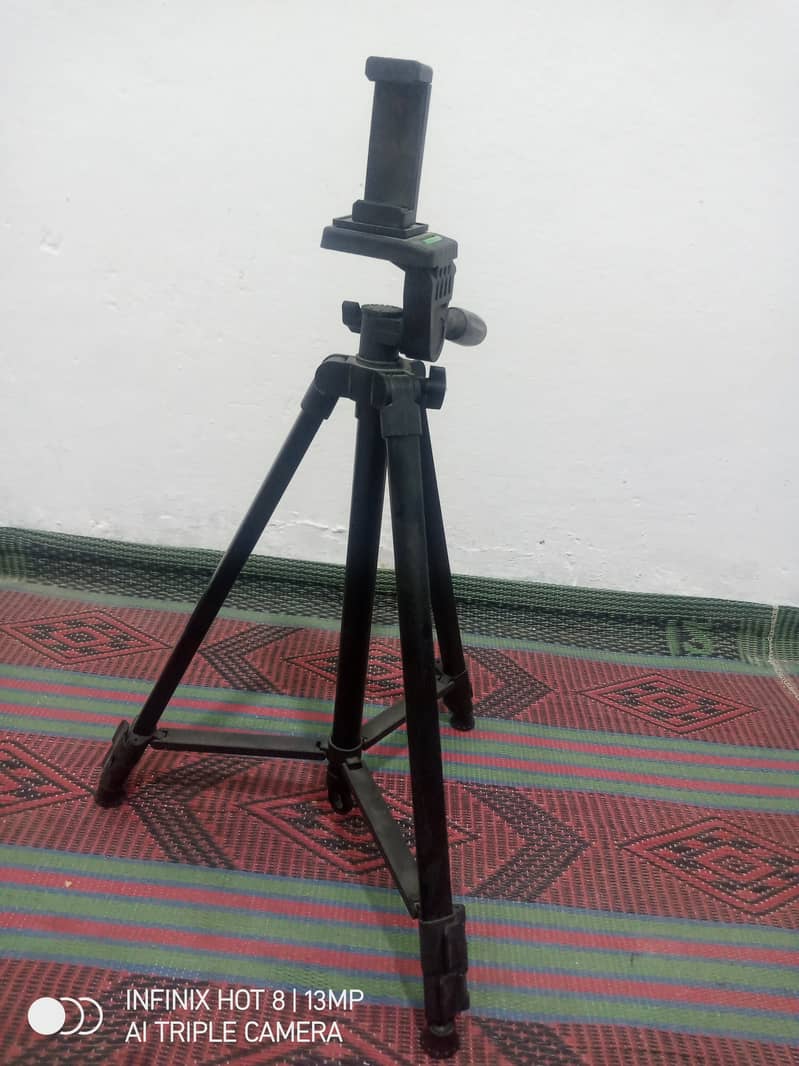 Tripod Stand 380A For sale  urgently 0