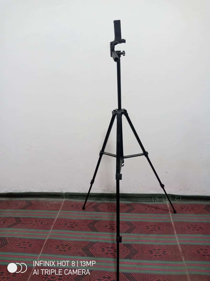 Tripod Stand 380A For sale  urgently 2