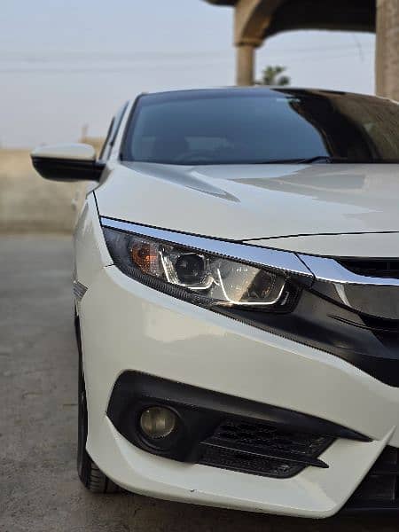 Honda Civic Oriel 2018 5