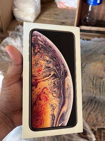 i phone xs max 4