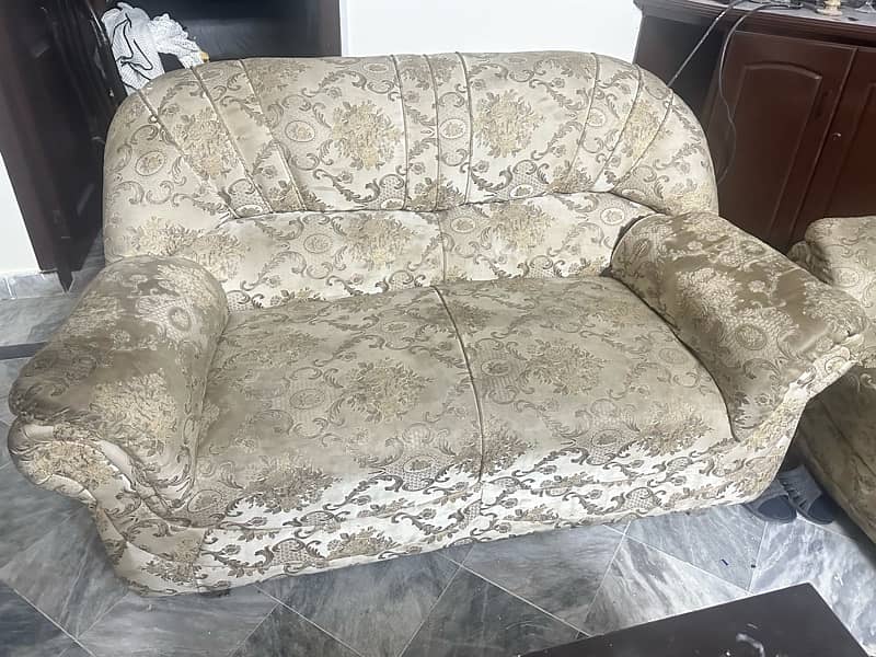 sofa for sale 0