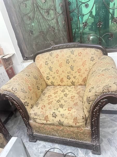 sofa urgent sale 2