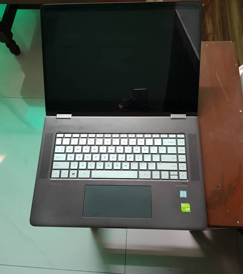 HP i7  VGA GFORCE 1