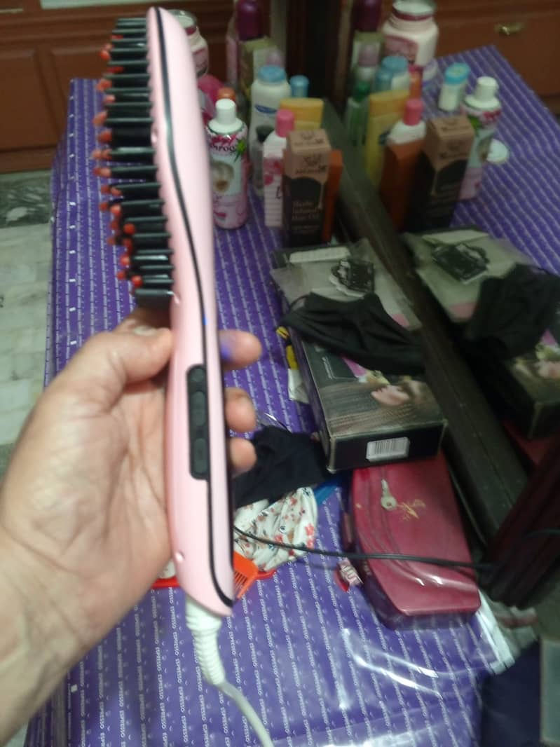 Roza Tech hair straightener 3