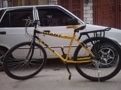 Giant yellow bicycle lush condition