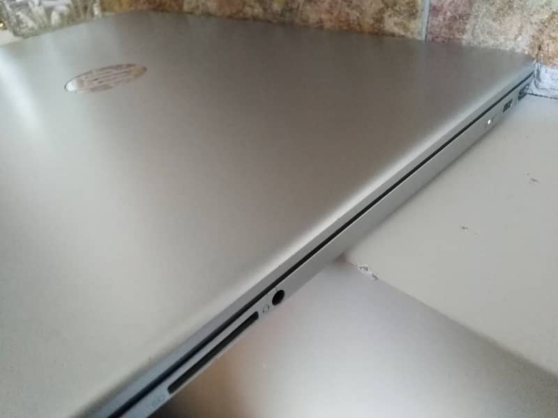 HP LAPTOP-ES9SL94E 2